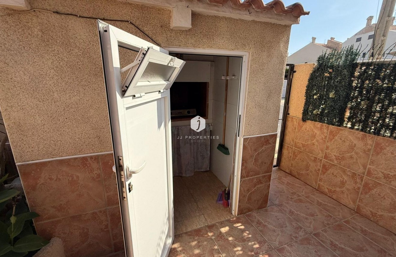 Tweedehands - duplex -
Torrevieja - Los Frutales