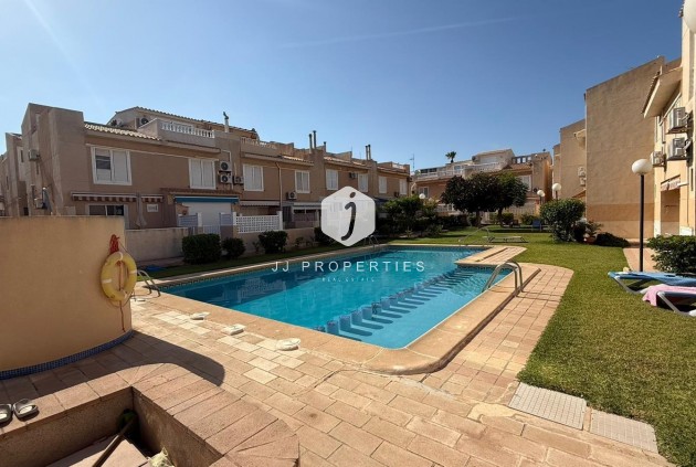 Tweedehands - duplex -
Torrevieja - Los Frutales