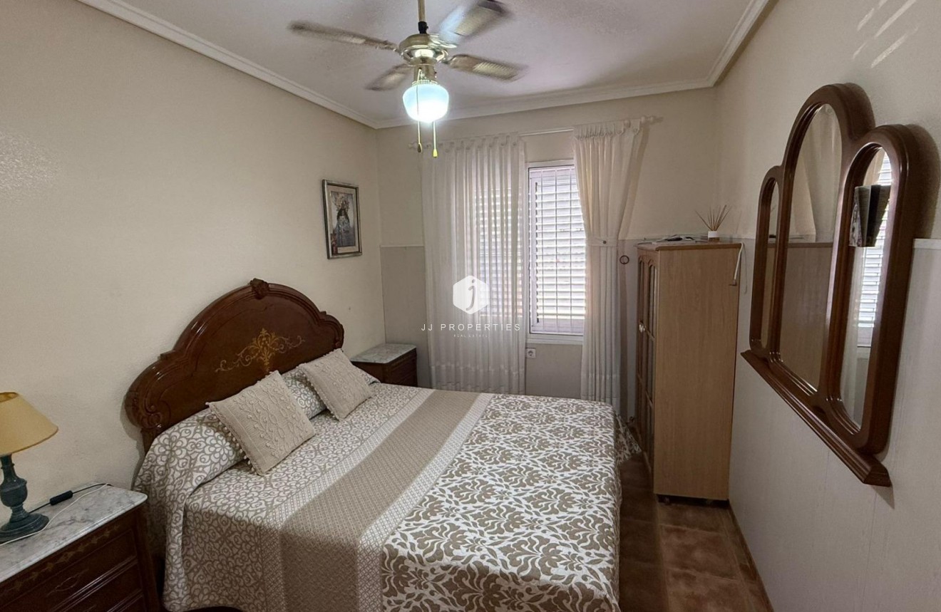 Tweedehands - duplex -
Torrevieja - Los Frutales