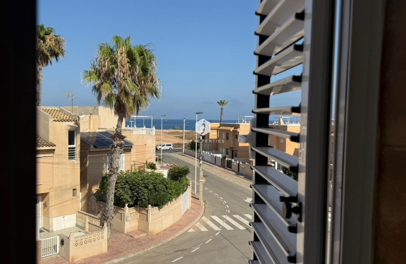 Tweedehands - duplex -
Torrevieja - Los Frutales