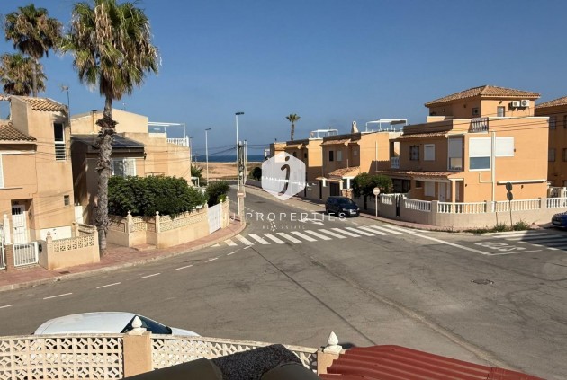 Tweedehands - duplex -
Torrevieja - Los Frutales