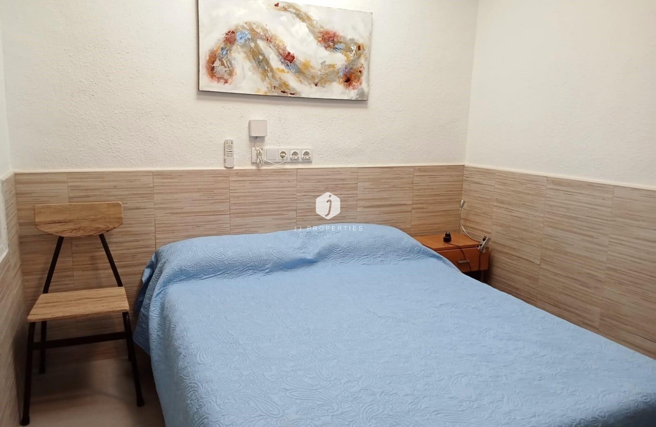 D'occasion - Bungalow -
Torrevieja - Torretas