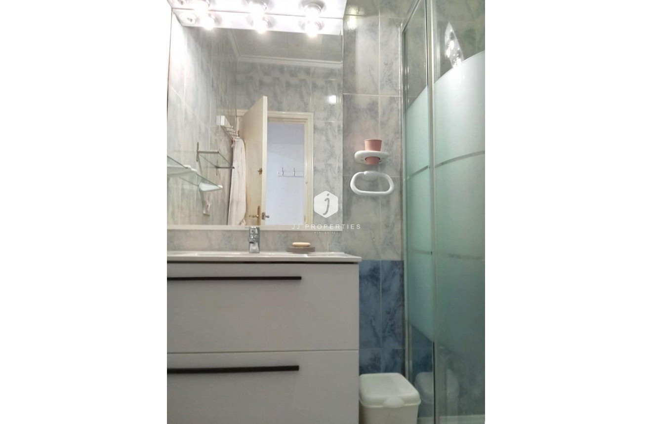 D'occasion - Bungalow -
Torrevieja - Torretas