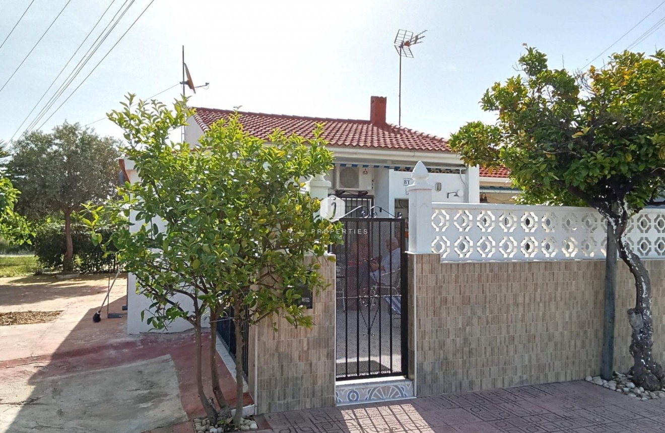 D'occasion - Bungalow -
Torrevieja - Torretas