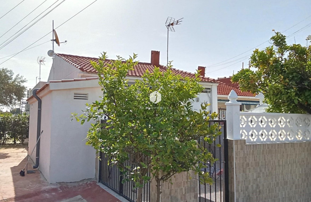 D'occasion - Bungalow -
Torrevieja - Torretas