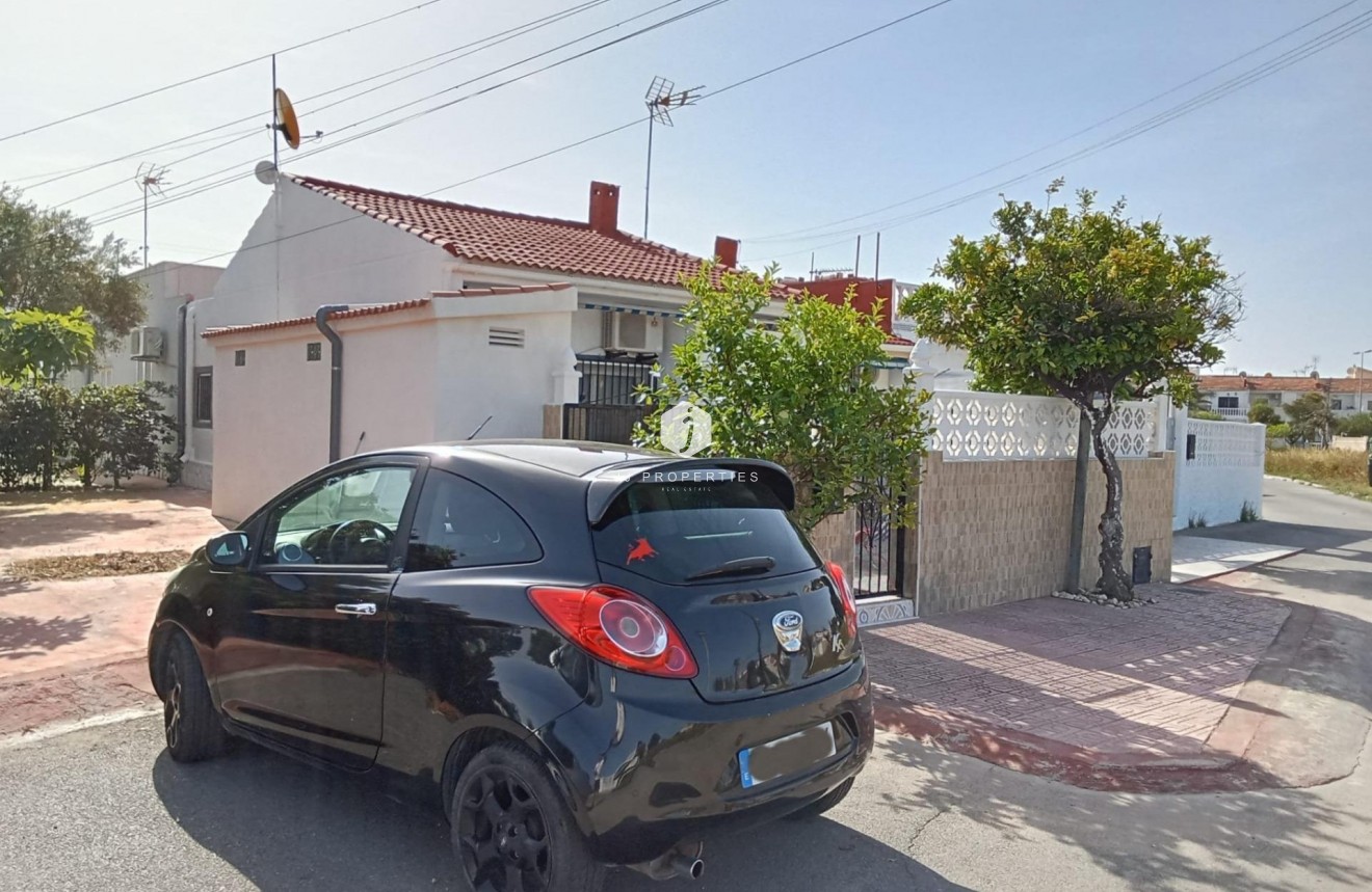 D'occasion - Bungalow -
Torrevieja - Torretas