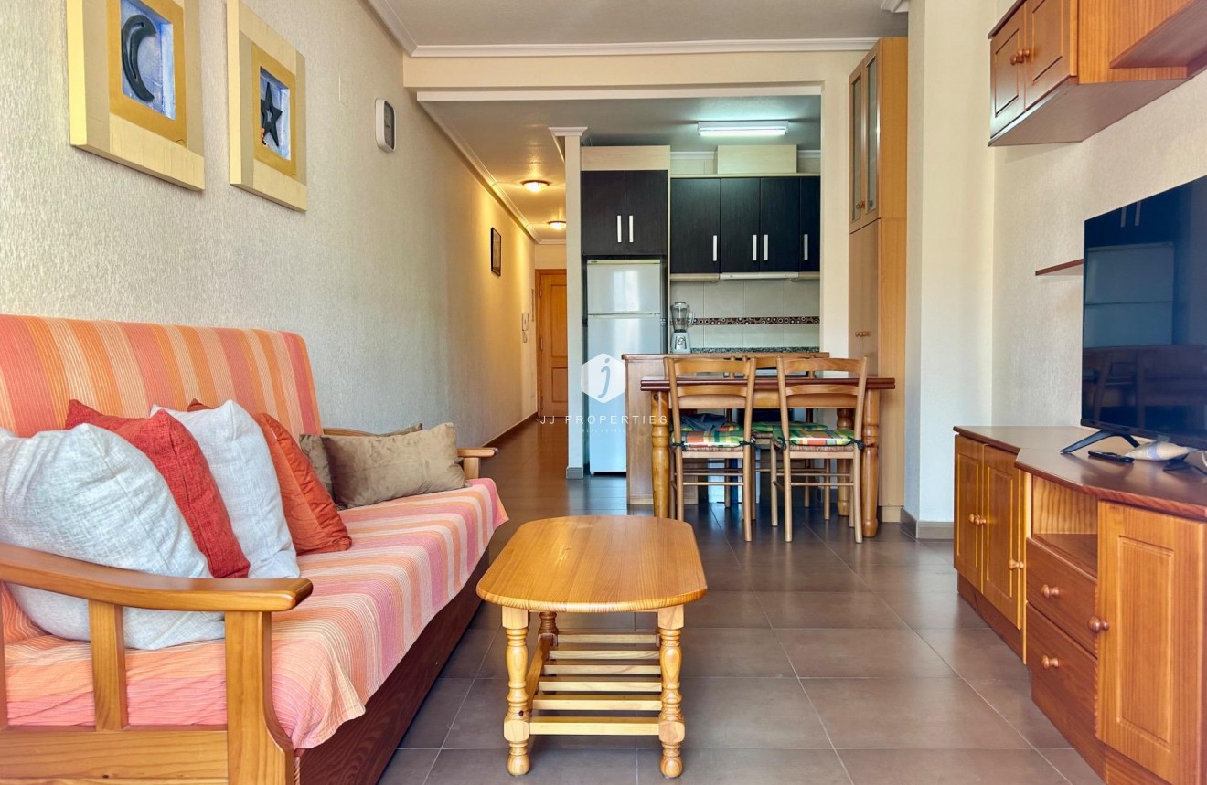 Aus zweiter Hand - Wohnung -
Torrevieja - Centro