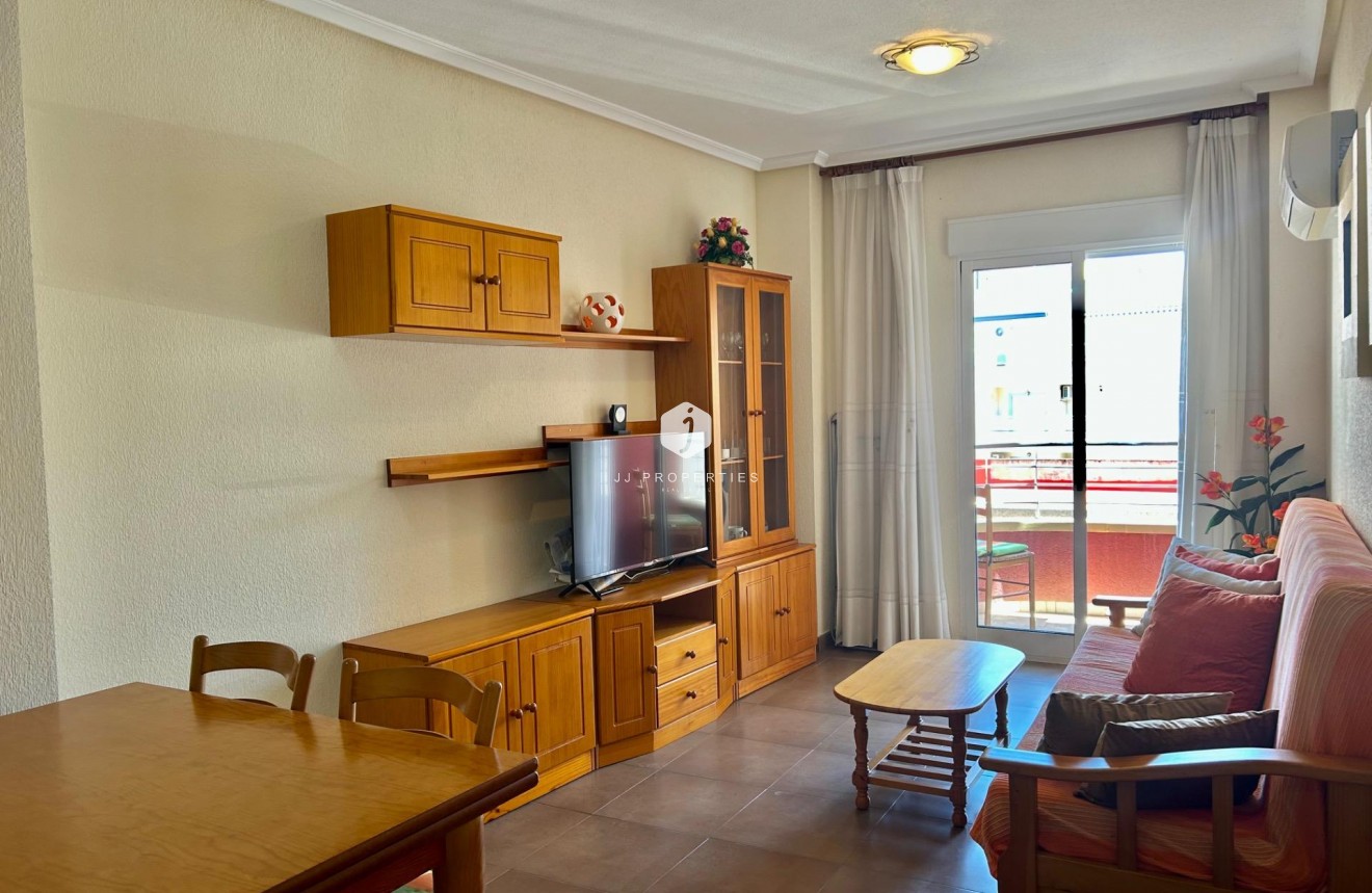 Aus zweiter Hand - Wohnung -
Torrevieja - Centro
