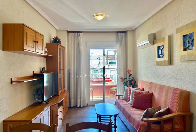 Aus zweiter Hand - Wohnung -
Torrevieja - Centro
