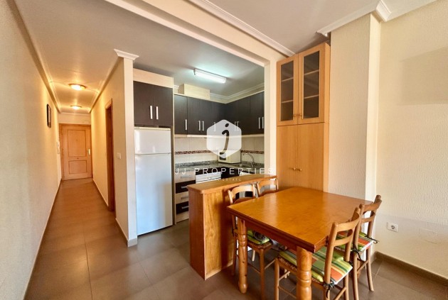 Aus zweiter Hand - Wohnung -
Torrevieja - Centro