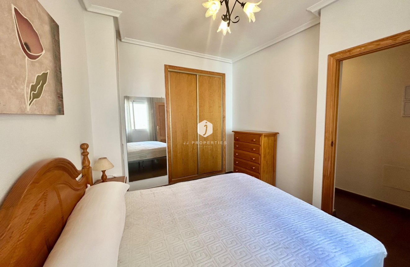 Aus zweiter Hand - Wohnung -
Torrevieja - Centro