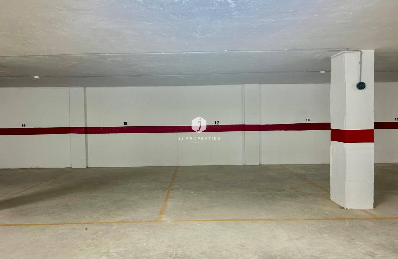 Aus zweiter Hand - Wohnung -
Torrevieja - Centro