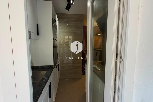 D'occasion - Appartement -
Torrevieja - Playa del Cura