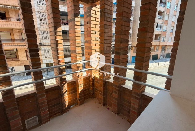 D'occasion - Appartement -
Torrevieja - Playa del Cura