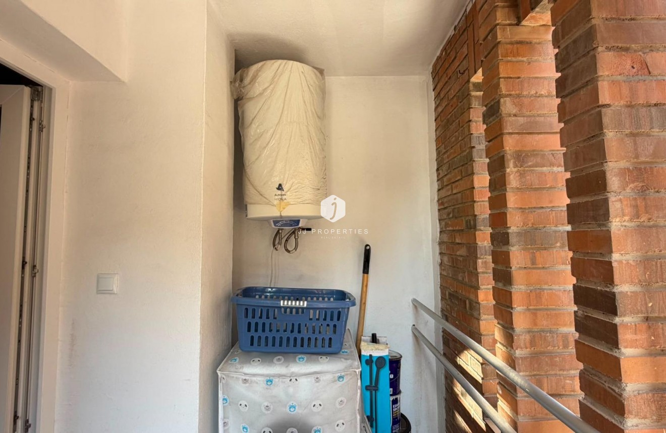 D'occasion - Appartement -
Torrevieja - Playa del Cura