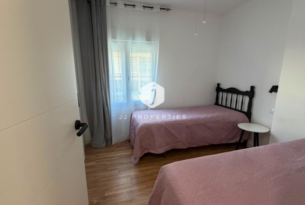D'occasion - Appartement -
Torrevieja - Playa del Cura