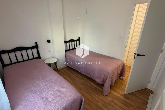 D'occasion - Appartement -
Torrevieja - Playa del Cura
