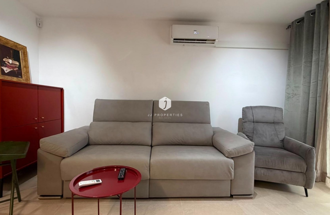 D'occasion - Appartement -
Torrevieja - Playa del Cura