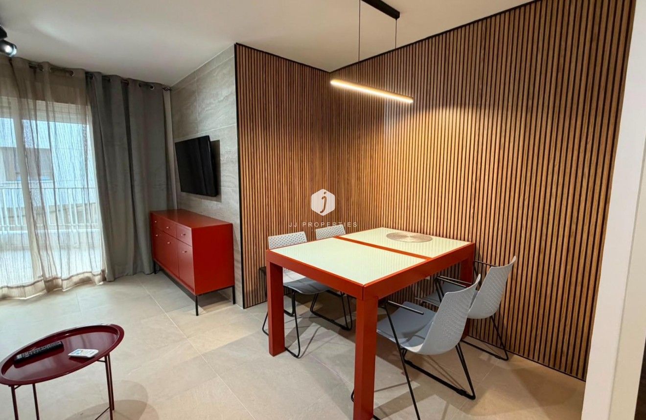 D'occasion - Appartement -
Torrevieja - Playa del Cura