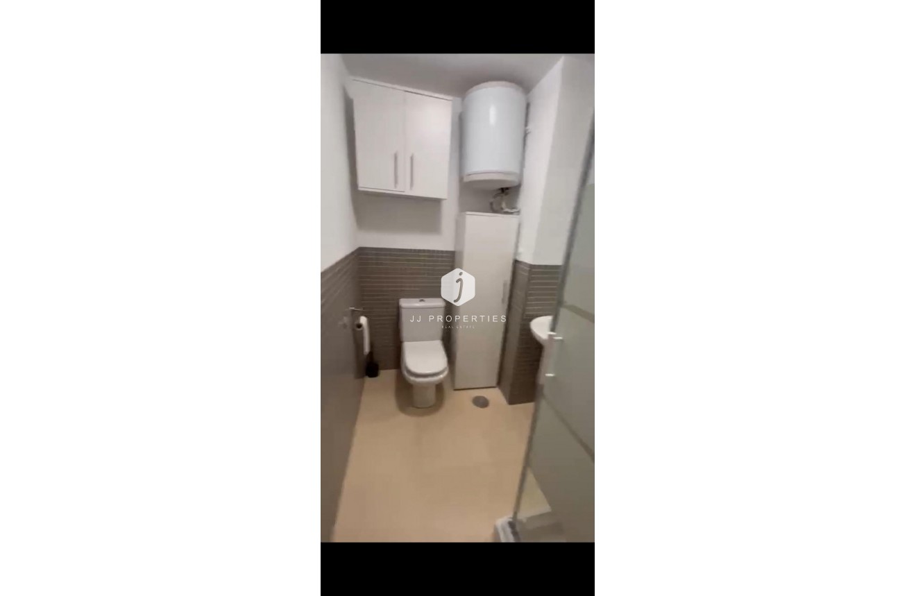 Z drugiej ręki - Daszek -
Torrevieja - Nueva Torrevieja