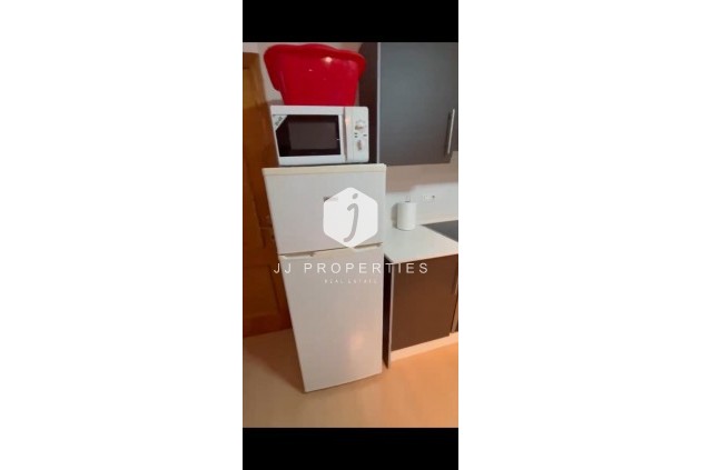Z drugiej ręki - Daszek -
Torrevieja - Nueva Torrevieja
