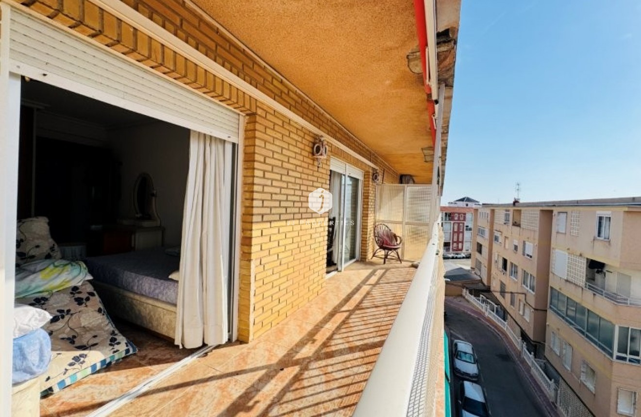 Resale - Apartment / flat -
La Mata - Costa Blanca
