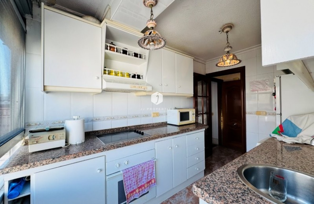 Resale - Apartment / flat -
La Mata - Costa Blanca