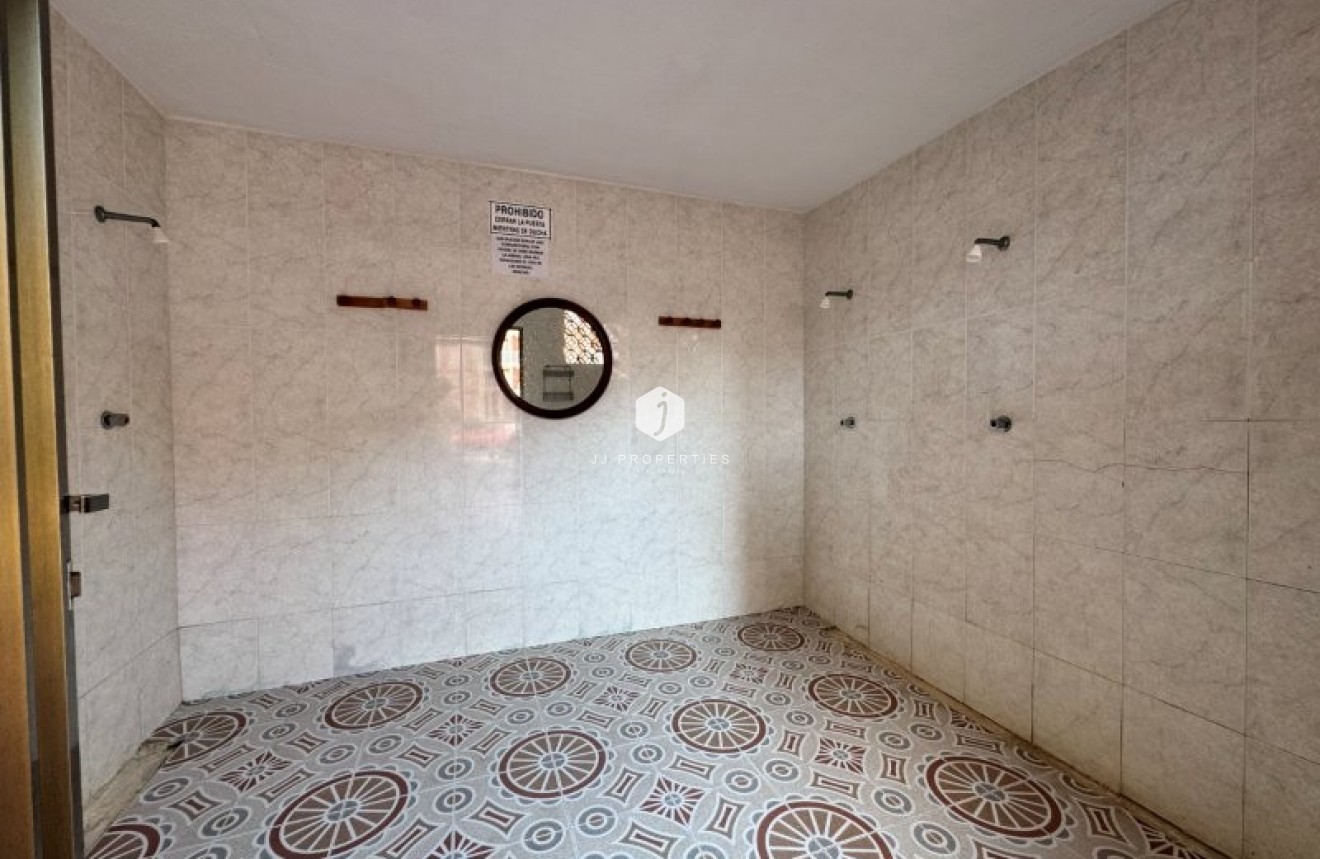 Resale - Apartment / flat -
La Mata - Costa Blanca