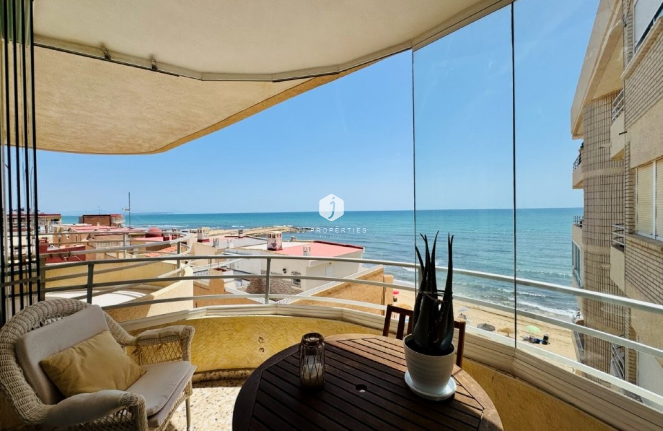 Segunda mano - Apartamento / piso -
La Mata - Costa Blanca