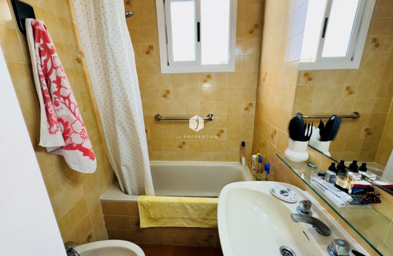 Segunda mano - Apartamento / piso -
La Mata - Costa Blanca