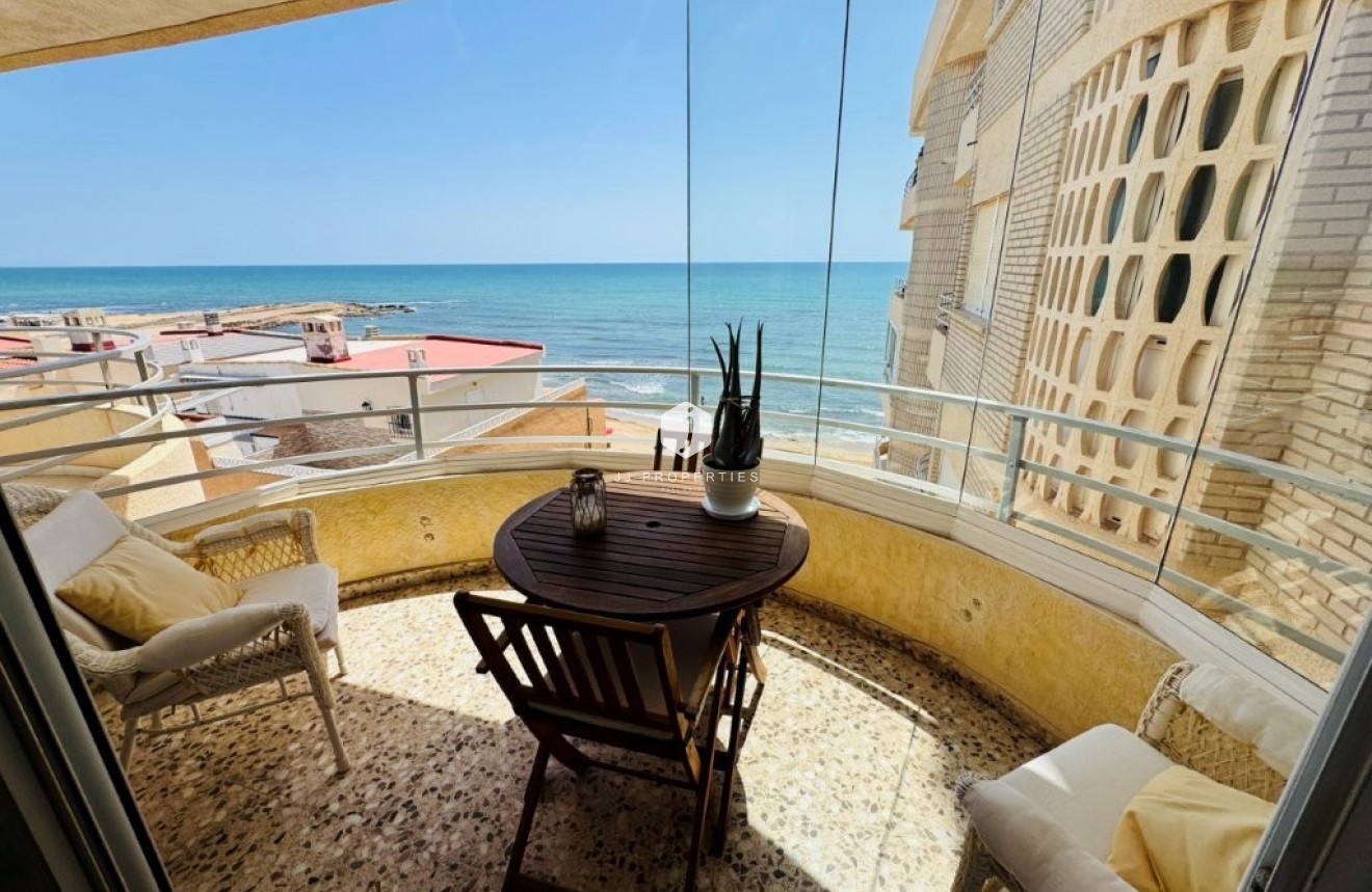 Segunda mano - Apartamento / piso -
La Mata - Costa Blanca