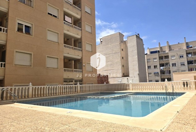 Resale - Apartment / flat -
Torrevieja - Parque las naciones