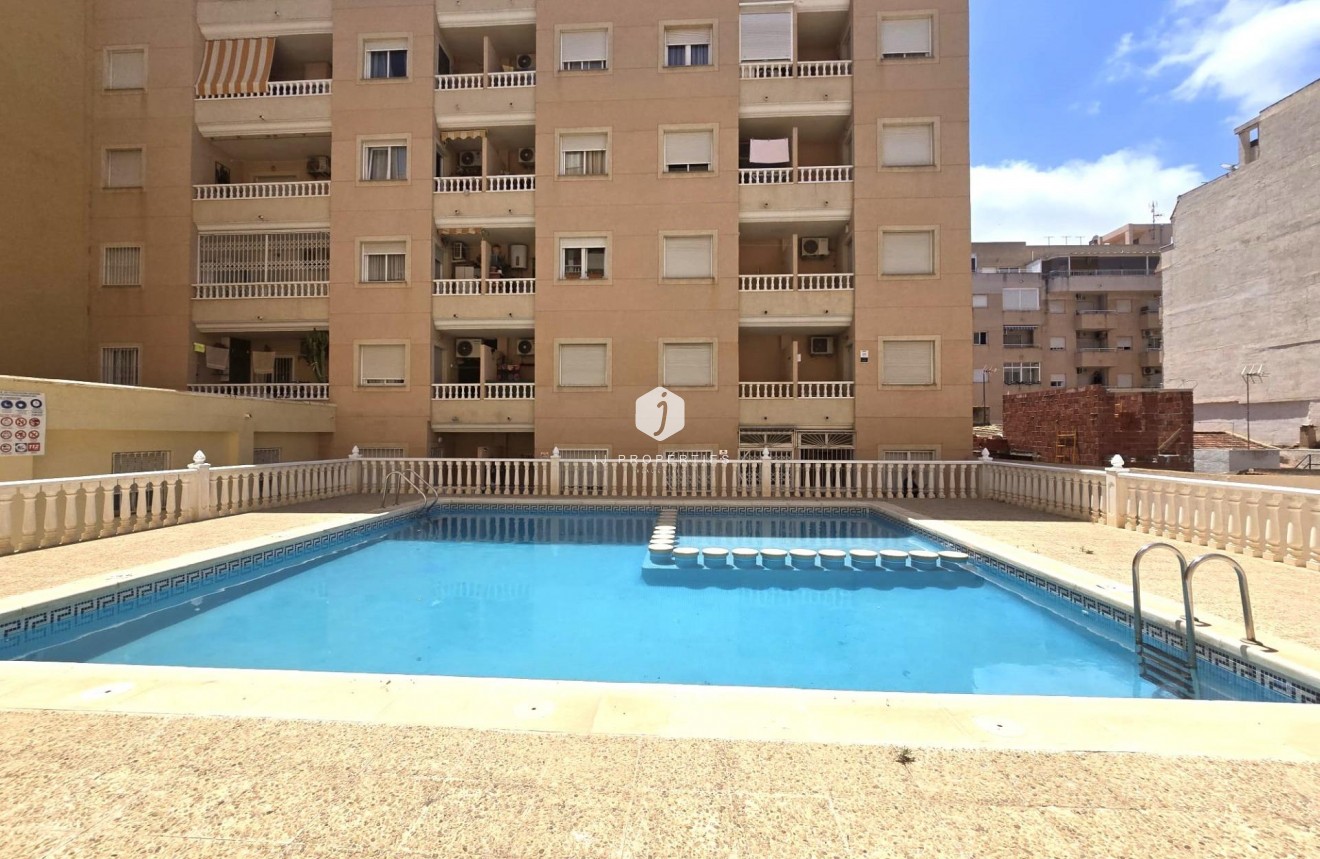 Resale - Apartment / flat -
Torrevieja - Parque las naciones