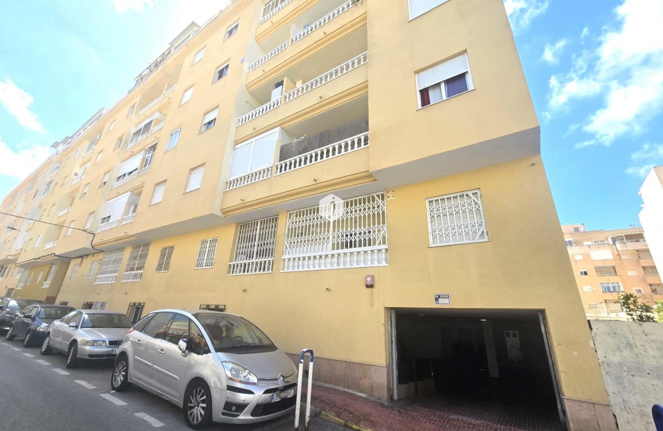 Resale - Apartment / flat -
Torrevieja - Parque las naciones