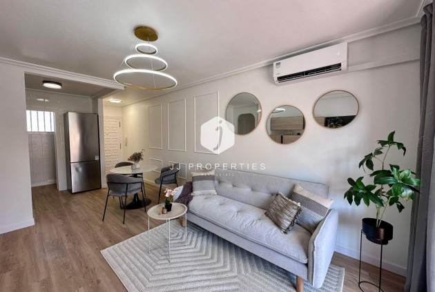 Resale - Apartment / flat -
Torrevieja - Habaneras