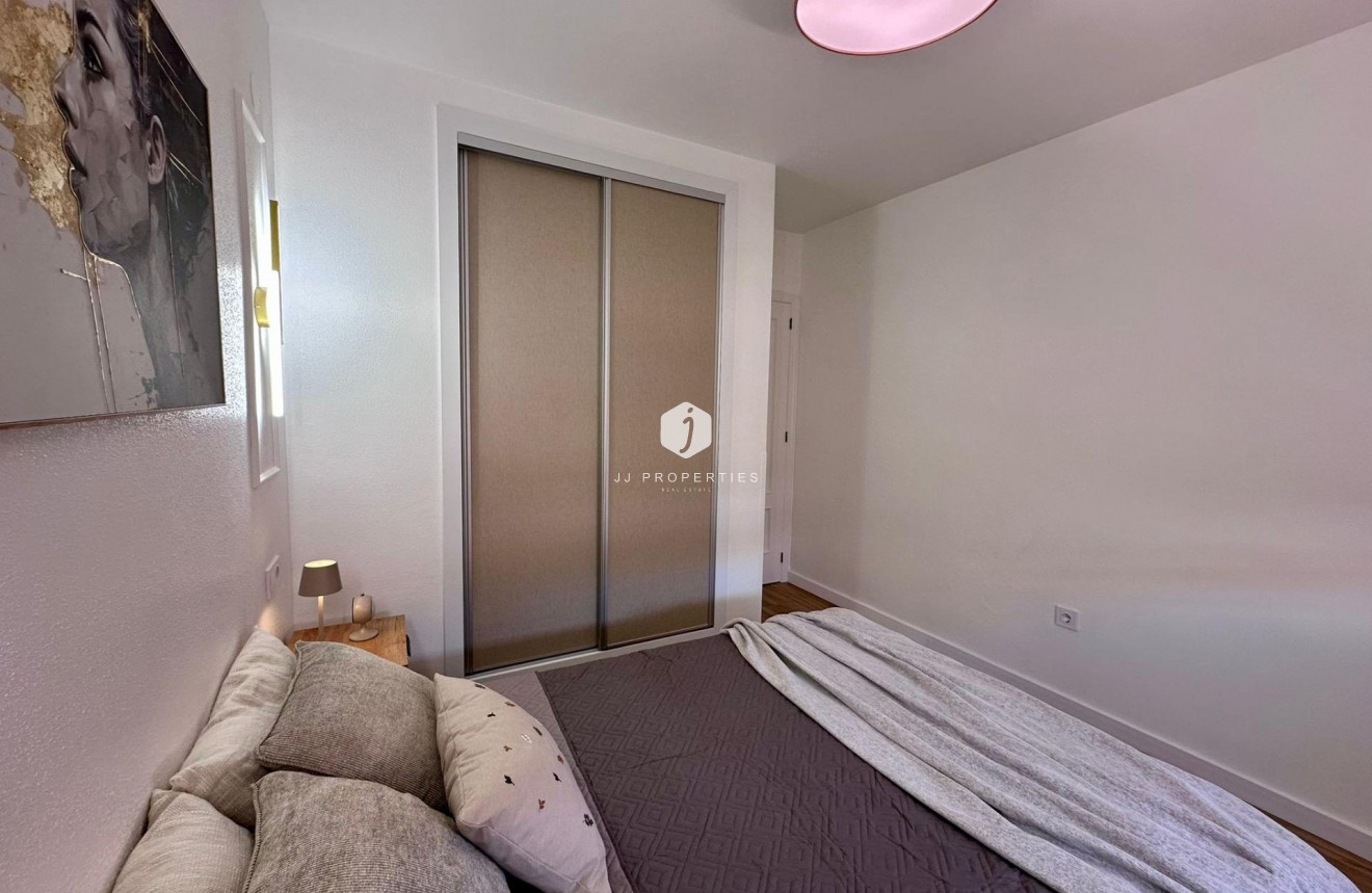 Resale - Apartment / flat -
Torrevieja - Habaneras