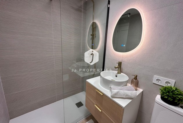 Resale - Apartment / flat -
Torrevieja - Habaneras