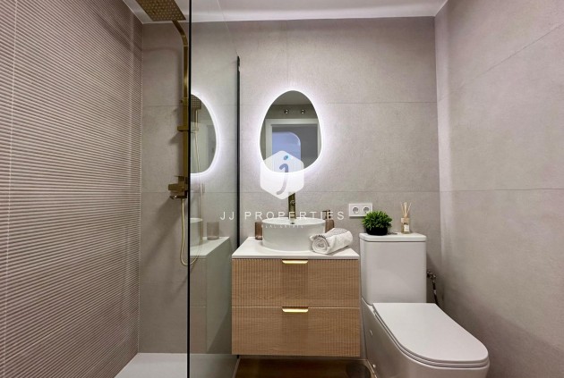 Resale - Apartment / flat -
Torrevieja - Habaneras