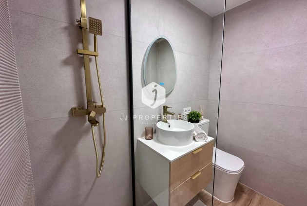 Resale - Apartment / flat -
Torrevieja - Habaneras