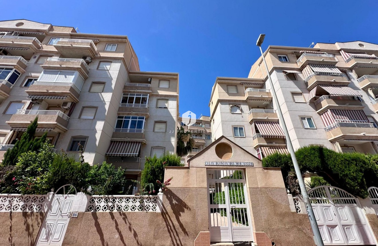 Resale - Apartment / flat -
Torrevieja - Habaneras