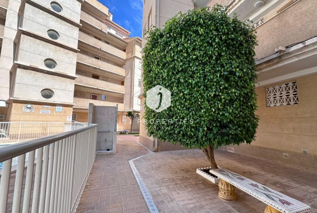 Resale - Apartment / flat -
Torrevieja - Habaneras