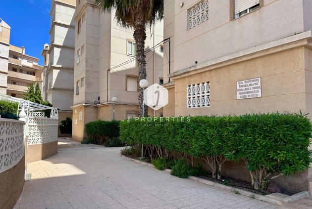 Resale - Apartment / flat -
Torrevieja - Habaneras