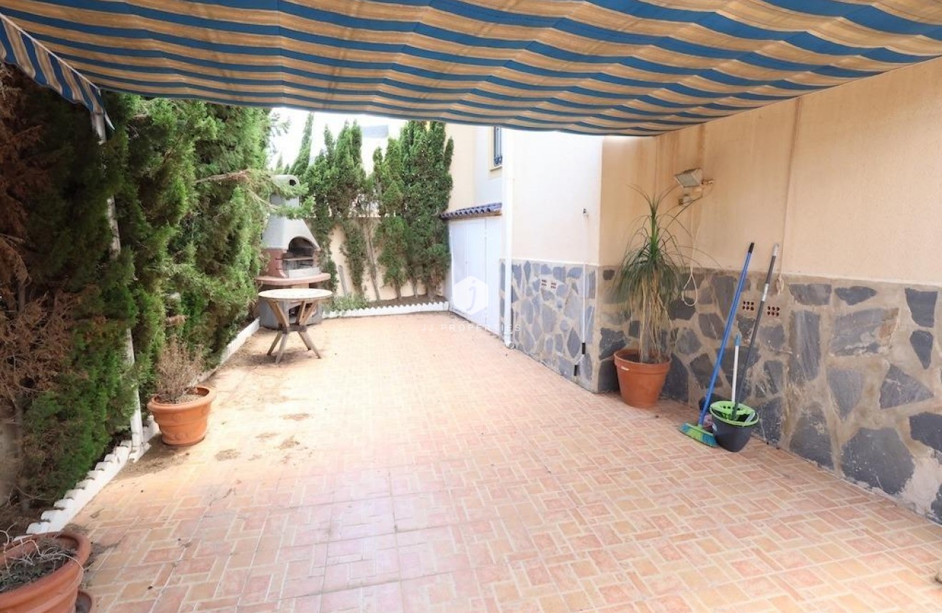 Aus zweiter Hand - Chalet -
Torrevieja - Costa Blanca