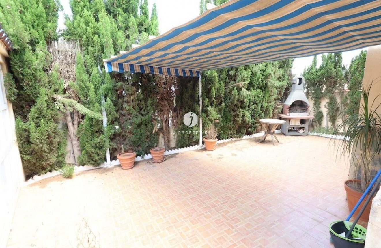 Aus zweiter Hand - Chalet -
Torrevieja - Costa Blanca