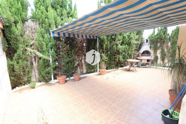 Aus zweiter Hand - Chalet -
Torrevieja - Costa Blanca