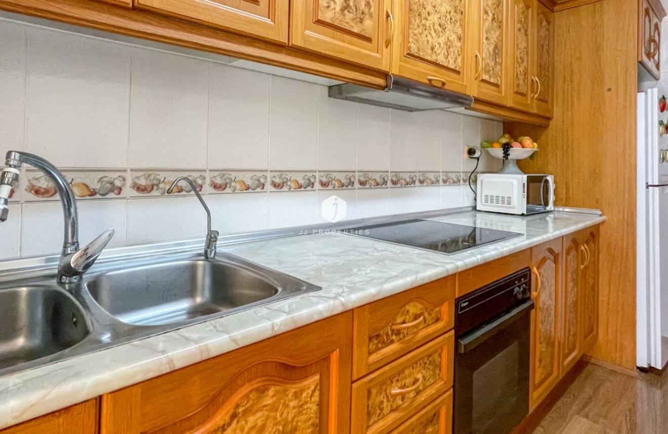 Resale - Apartment / flat -
Torrevieja - Costa Blanca