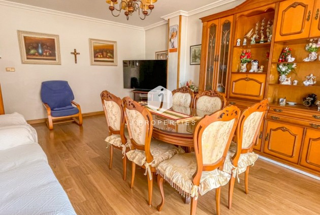 Resale - Apartment / flat -
Torrevieja - Costa Blanca