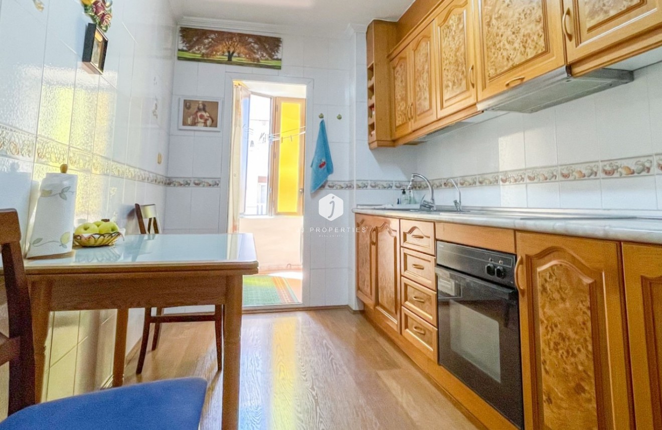 Resale - Apartment / flat -
Torrevieja - Costa Blanca