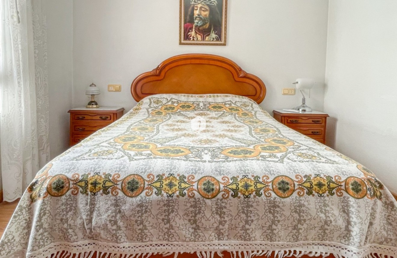 Resale - Apartment / flat -
Torrevieja - Costa Blanca