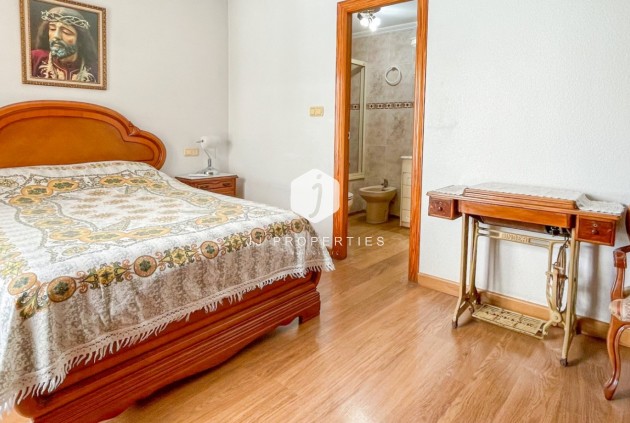 Resale - Apartment / flat -
Torrevieja - Costa Blanca
